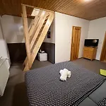 Relax Centrum Gol 게스트하우스 Loučná nad Desnou