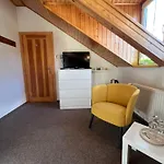 Relax Centrum Gol 게스트하우스 3*